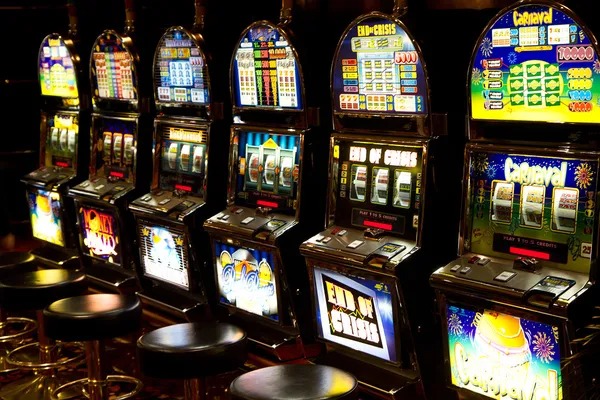 mariatogell platform dashboard showing live casino tables, slot games, and sportsbook markets